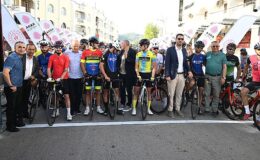 580 sporcu Kemer'de pedal çevirdi