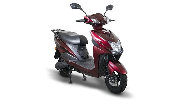 A101 23 Mayıs'ta Uygun Fiyatlı Elektrikli Moped Satıyor