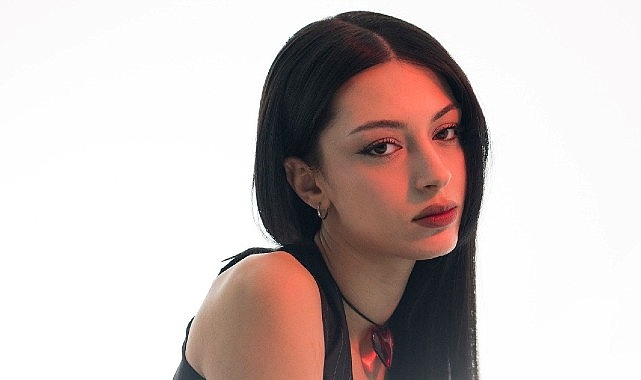 Yapı Kredi bomontiada “World Akustik" sahnesi “Rana Türkyılmaz"ı ağırlıyor